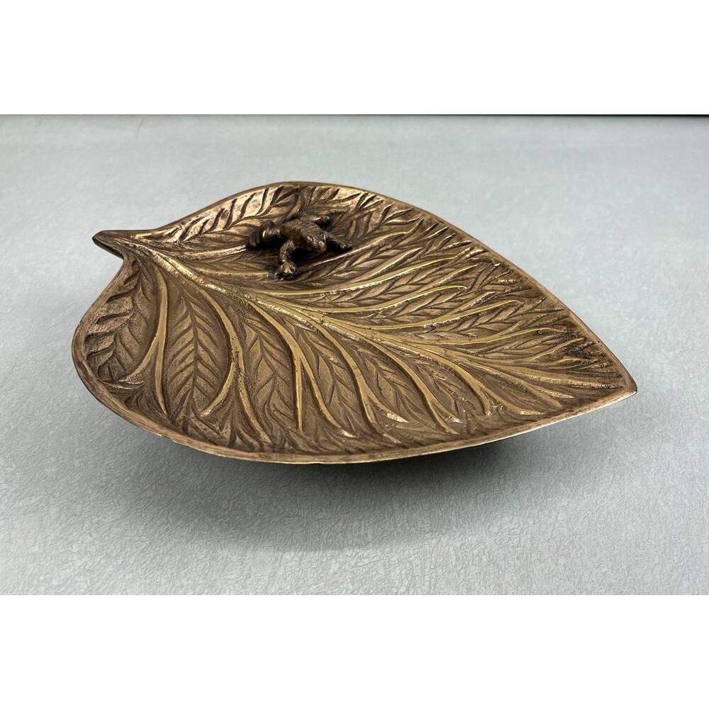 Vintage Brass Frog On A Leaf Tray Footed Trivet Jewelry Dish